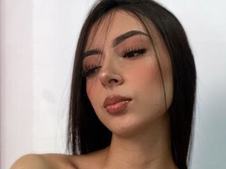 Adult Cam Model AbbySmarks wants to meet you in Live Chat!