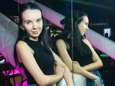 live sex teen model DrakoMonako