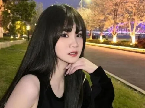 cam show model SmithLIna